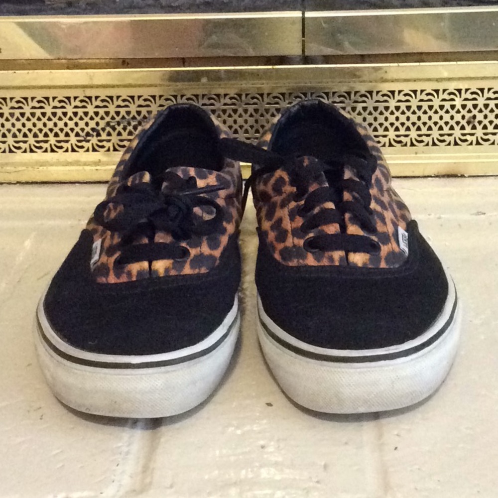 Leopard vans good used condition